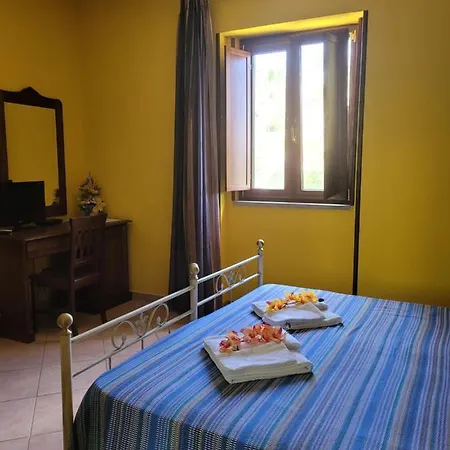 Il Casale Dei Nonni 2* Агрополи