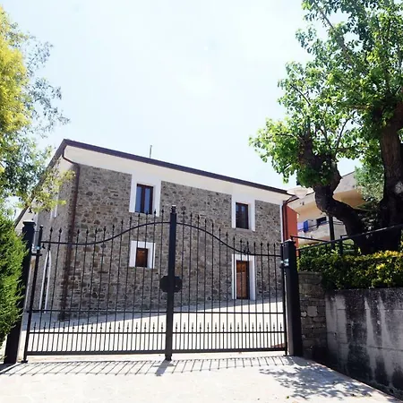 Il Casale Dei Nonni 2* Агрополи